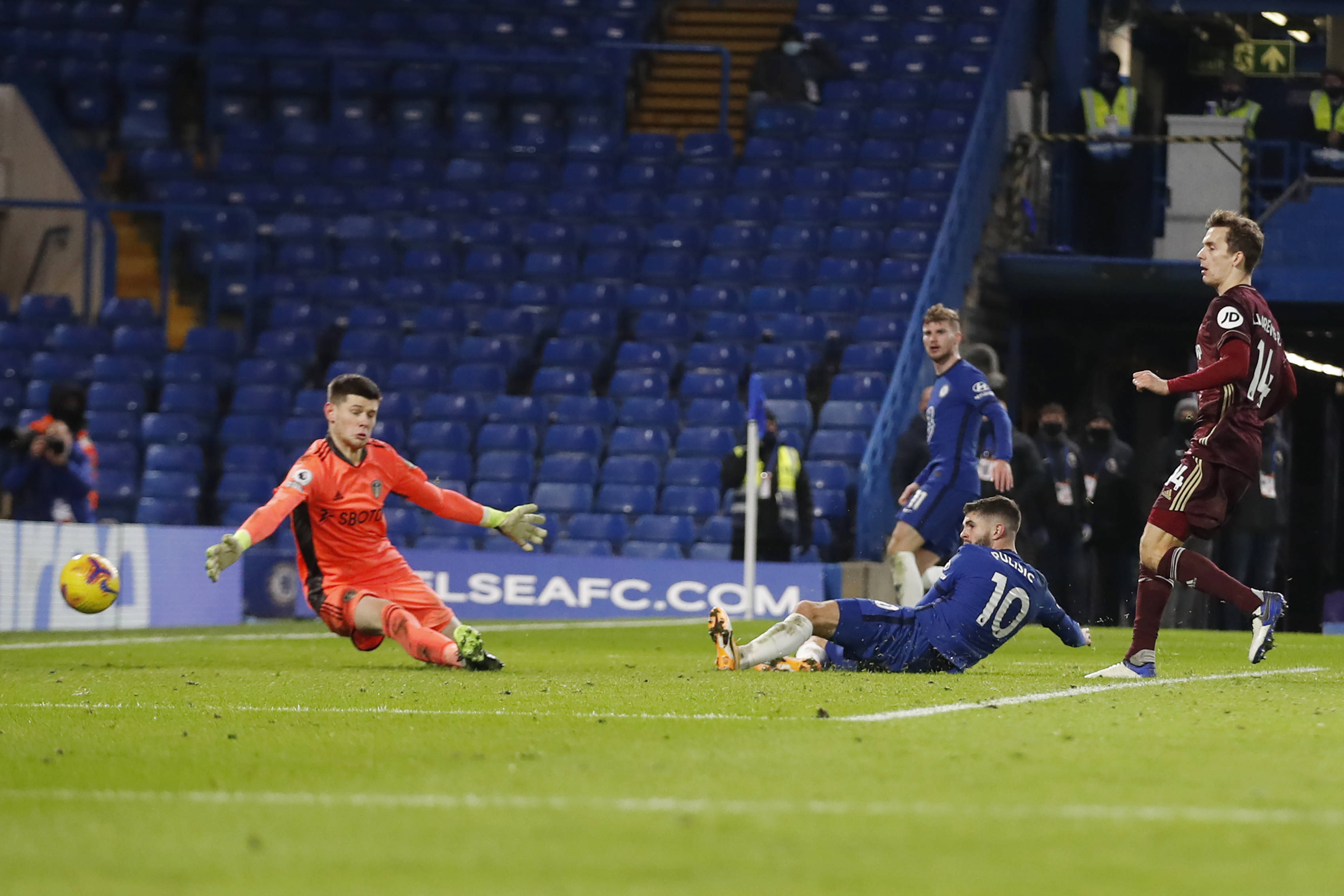 最显眼的对 最显眼的对